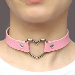 Lovely heart pink choker necklace